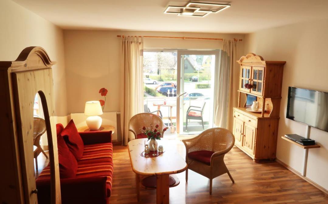 Wohnung 9 Meer-Ruhe Im Haus Stranddistel Komfortable Ferienwohnung Im 1 Og Fuer 4 Personen In 징스트 외부 사진